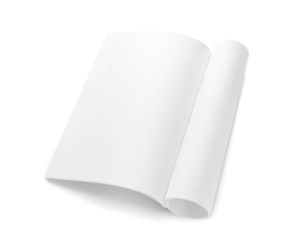Beyaz arkaplanda açık derginin boş sayfaları - Fotoğraf, Görsel