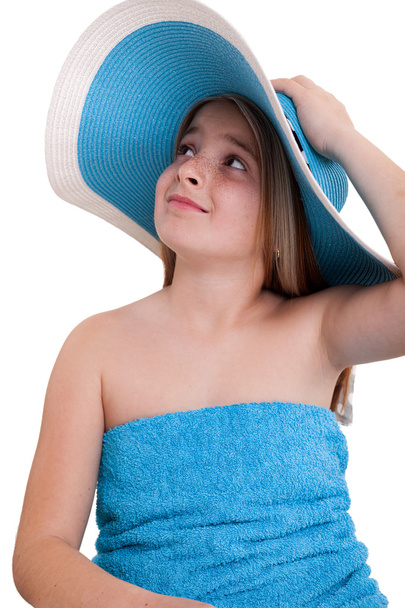 Beautiful little girl in summer hat  - Fotó, kép