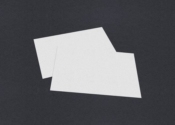 Blanco en blanco Tarjetas de visita mockup apilados en gris textura de fondo de papel. - Foto, Imagen