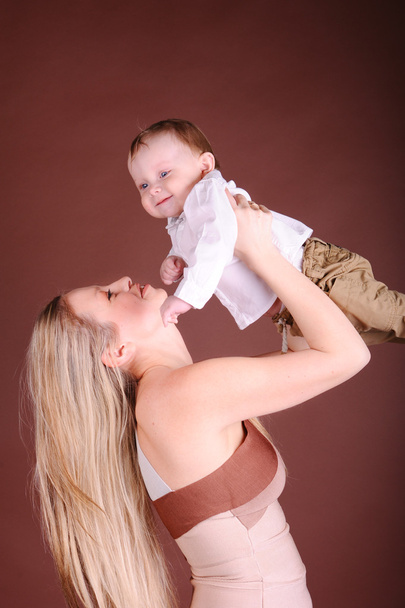 žena drží dítě - Fotografie, Obrázek