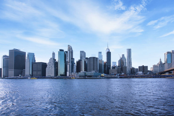 New York skyline de la ville avec des gratte-ciel - Photo, image