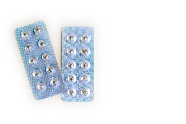 Tabletten und Pillen im Blister, Standard von kleinen Tabletten in einer Verpackung  - Foto, Bild