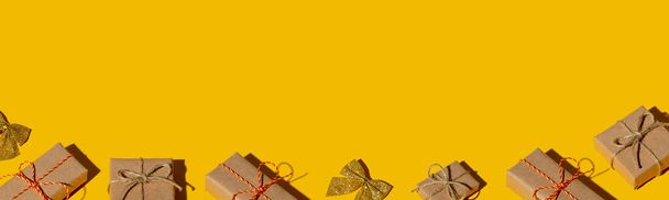 yellow holiday background handmade gift pattern - Zdjęcie, obraz