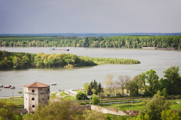 セルビア・ベオグラードのカレメグダン要塞の一部として有名なネザータワー - 写真・画像