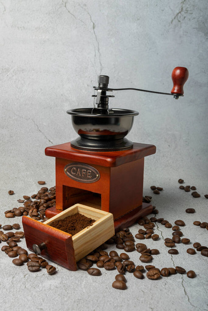 selektivní zaměření. ruční retro kávovar - Fotografie, Obrázek