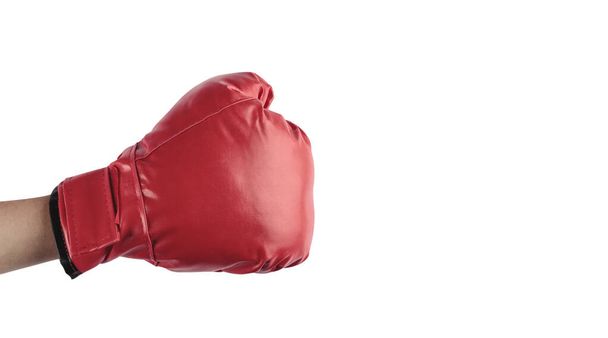Піднята група зброї з закритим кулаком з синьою боксерською рукавичкою, на якій червона боксерська рукавичка виділяється ізольовано на білому тлі та місце для тексту
 - Фото, зображення