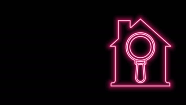 Светящаяся неоновая линия Иконка Поискового дома изолирована на черном фоне. Символ недвижимости дома под увеличительным стеклом. Видеографическая анимация 4K - Кадры, видео