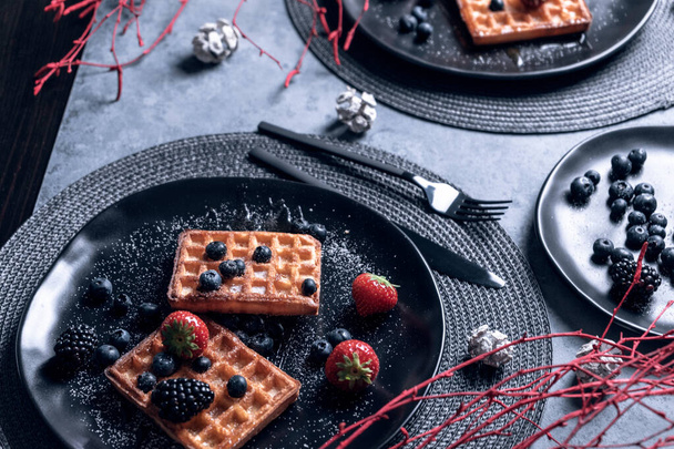 A top view of waffle with berries on a plate - Φωτογραφία, εικόνα