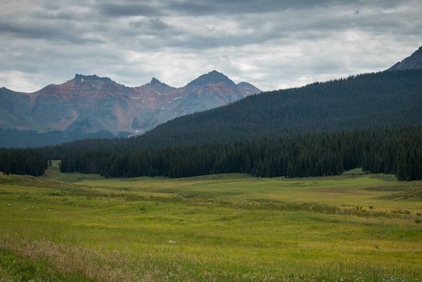 Wide open grassy landscapes in the mountains of Colorado - Photo, Image