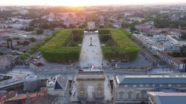 Peyrou park tijdens zonsondergang uitzicht triomf boog Montpellier Frankrijk - Video