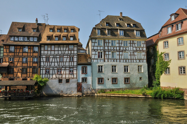  Alsace, vanha ja historiallinen alue Strasbourgissa
 - Valokuva, kuva
