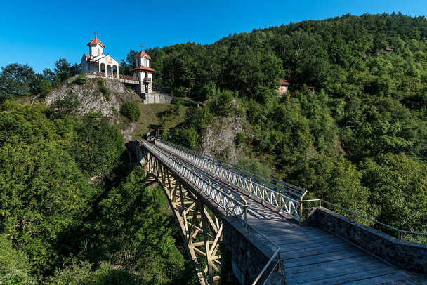Εκκλησία της Μεταμόρφωσης του Σωτήρος στην Prolom Banja. Σερβία - Φωτογραφία, εικόνα