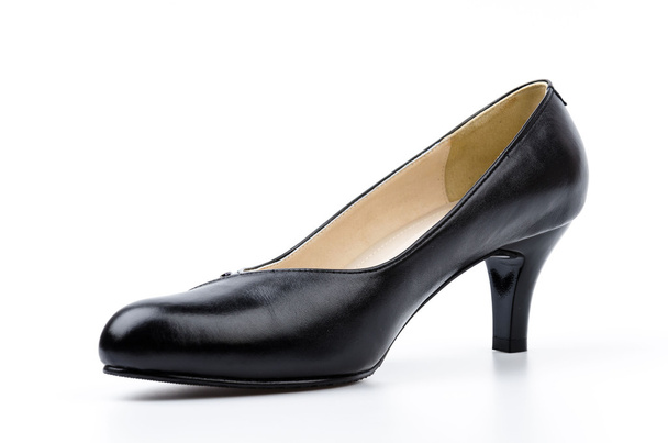 μαύρο δερμάτινο παπούτσι - Φωτογραφία, εικόνα