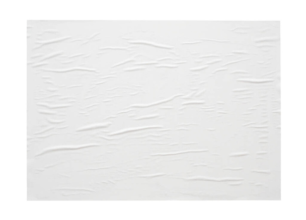 Prázdné bílé zmačkané a zmačkané papírové samolepky nebo plakát textury izolované na bílém pozadí - Fotografie, Obrázek