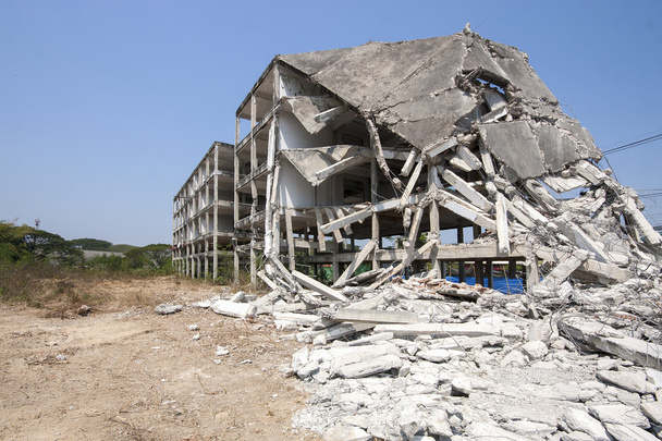 vernietigen van gebouw - Foto, afbeelding