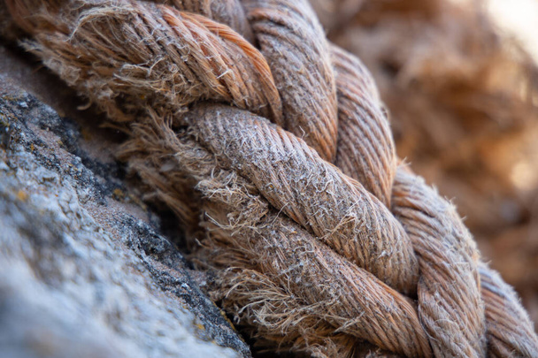 стара морська мотузка крупним планом
 - Фото, зображення