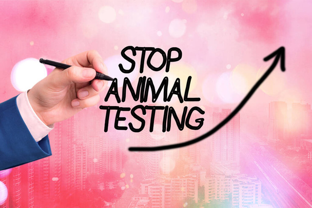 Концептуальный почерк, показывающий Stop Animal Testing. Текст бизнес-фото положил конец экспериментам или исследованиям на животных Цифровая кривая наконечника стрелы, обозначающая концепцию развития. - Фото, изображение