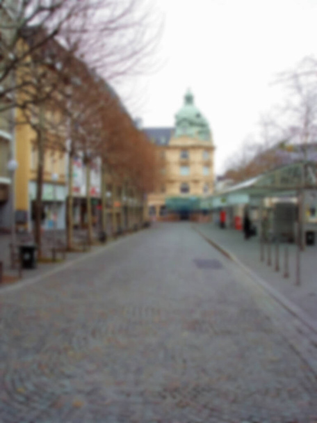 Odaklanamayan fotoğrafçılık. Bonn Old Town caddeleri ve mimarisi, Almanya. Tasarımınız için bulanık arkaplan kopyalama alanı - Fotoğraf, Görsel