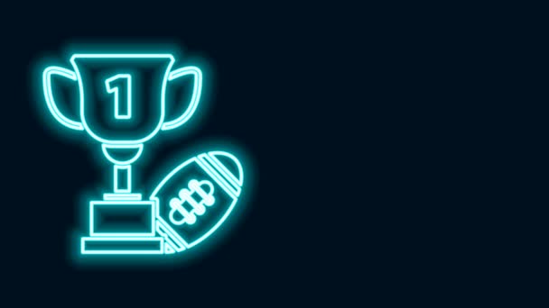 Parlayan neon hattı ödül kupası ve siyah arka planda izole edilmiş Amerikan futbol topu ikonu. Galibiyet ödülü sembolü. Şampiyonluk ya da yarışma kupası. 4K Video hareketli grafik canlandırması - Video, Çekim