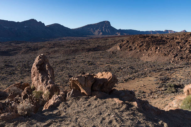 Näkymät laavakentälle Teide-vuoren kansallispuistossa, Teneriffalla, Kanariansaarilla, Espanjassa - Valokuva, kuva