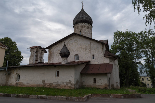 Igreja da Ascensão de Cristo do antigo Mosteiro Velho da Ascensão em Pskov, Rússia - Foto, Imagem