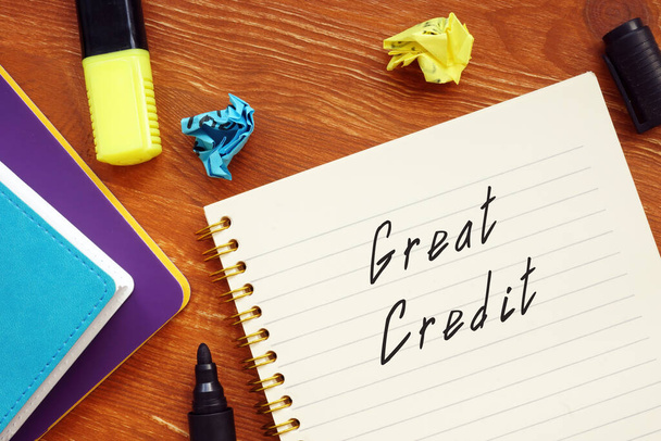 Концепція бізнесу про Great Credit з фразою на аркуші
 - Фото, зображення