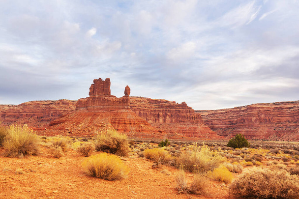 Sandstone formaties in Utah, USA. Prachtige ongebruikelijke landschappen. - Foto, afbeelding