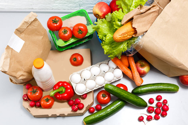 frutas y verduras frescas orgánicas para un estilo de vida saludable, Arregle diferentes verduras orgánicas para comer sano y dieta - Foto, Imagen