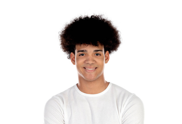 白い背景に長いアフロの髪を持つ若いアフリカ人男性 - 写真・画像