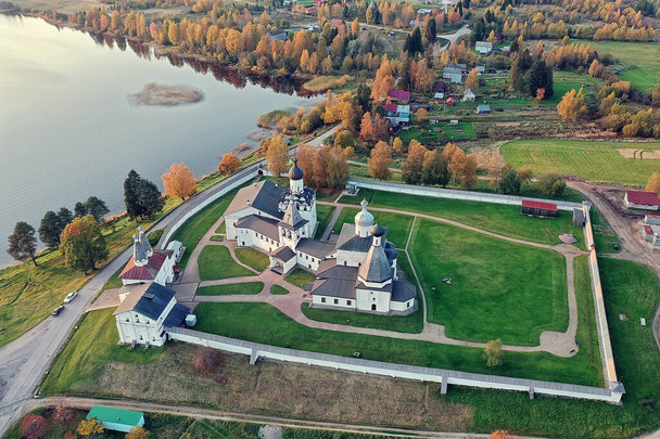 landscape of ferapontov monastery autumn, top view drone, orthodox church of vologda - 写真・画像
