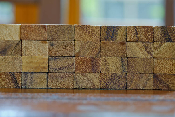 construção de blocos de madeira, plano e estratégia - Fotografia, imagem