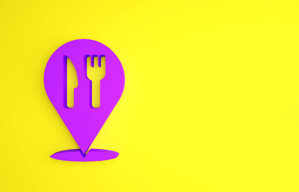 Иконка фиолетового кафе и ресторана выделена на желтом фоне. Вывеска с вилкой и ложкой внутри указателя. Концепция минимализма. 3D-рендеринг.. - Фото, изображение