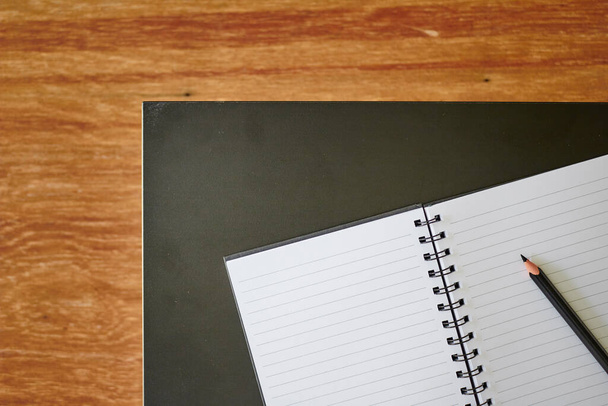 A studio photo of a blank note book - Zdjęcie, obraz