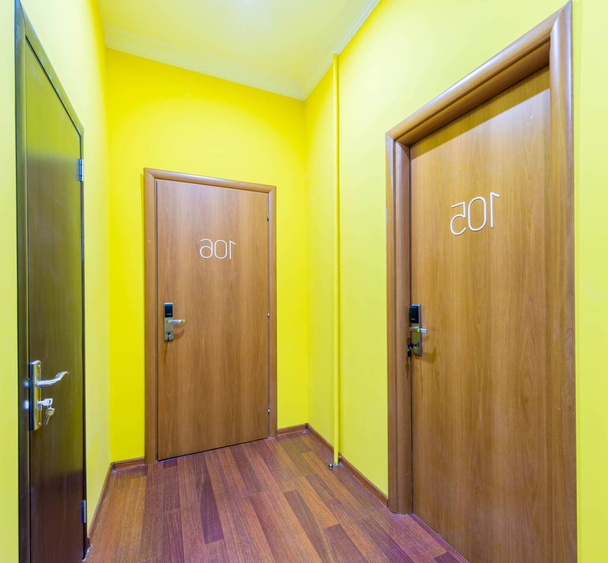Hotellobby-Korridor mit modernem Design - Foto, Bild