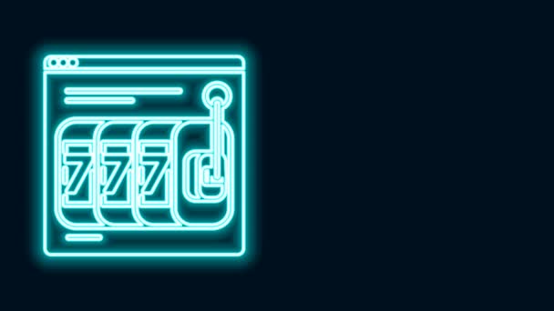 Светящийся неоновый игровой автомат Online с иконкой счастливых семерых джекпота, выделенной на черном фоне. Онлайн казино. Видеографическая анимация 4K - Кадры, видео