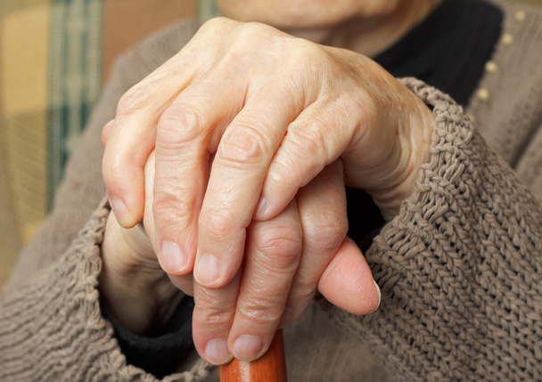 Elderly hands - Foto, Imagen