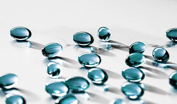 Μπλε κάψουλες για υγιεινή διατροφή, φαρμακείο εμπορικό σήμα, προβιοτικά χάπια φαρμάκων ως υγειονομική περίθαλψη ή συμπλήρωμα προϊόντα για τη φαρμακευτική βιομηχανία διαφήμιση - Φωτογραφία, εικόνα