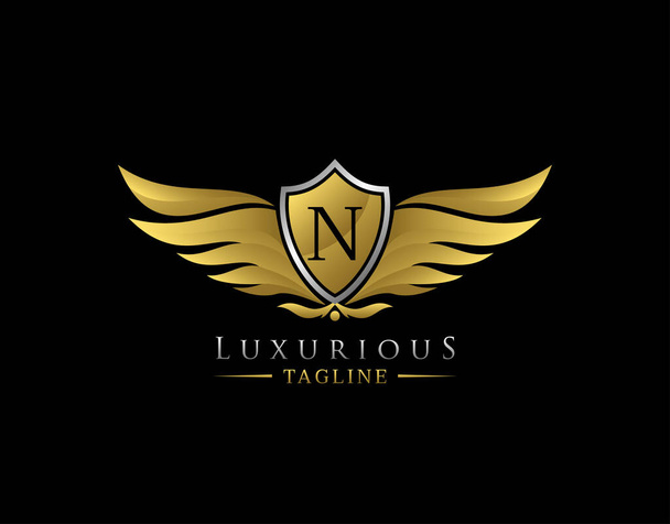 N文字付きの豪華な翼のロゴ。ロイヤルティ、レタースタンプ、ブティック、ホテル、ヘラルド、ジュエリー、自動車用エレガントなゴールドシールドバッジデザイン. - 写真・画像