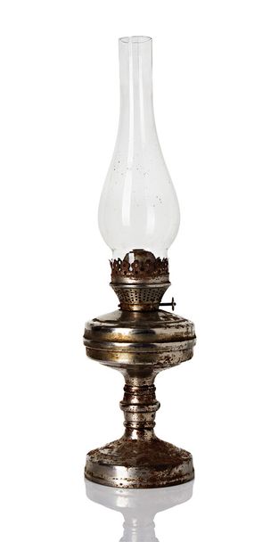 Lámpara vieja de queroseno retro
 - Foto, imagen