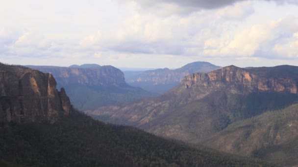 Blick auf die Berge im Tal des Nationalparks  - Filmmaterial, Video