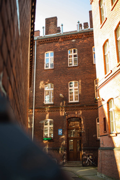 architektura w kolorowym mieście Gdańska - Zdjęcie, obraz
