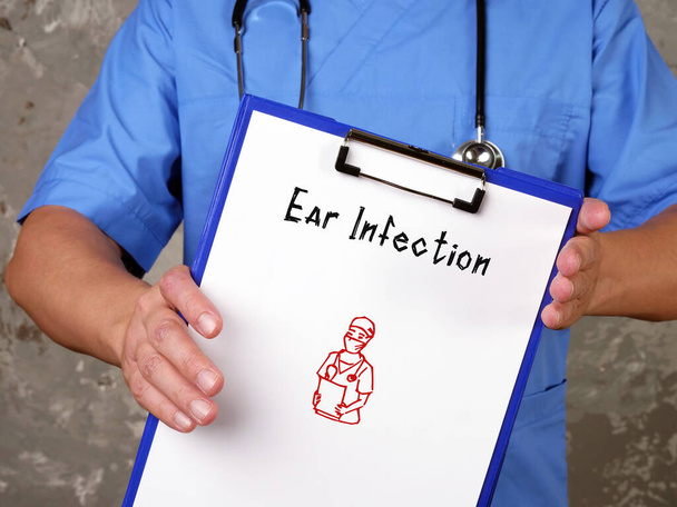 Photo conceptuelle sur l'infection de l'oreille avec texte écrit à la main - Photo, image