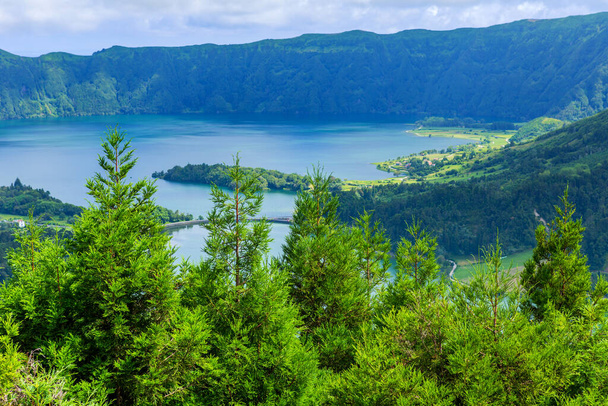 Picturesque view of the Lake of Sete Cidades, a volcanic crater lake on Sao Miguel Island, Azores, Portugal - Фото, зображення