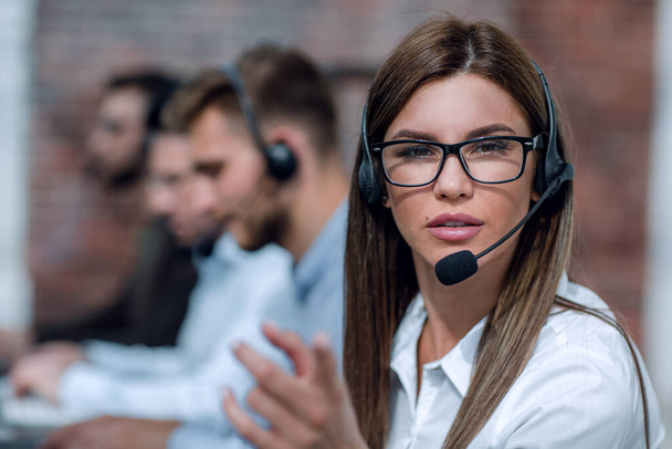 female call center operator pointing at you - Zdjęcie, obraz
