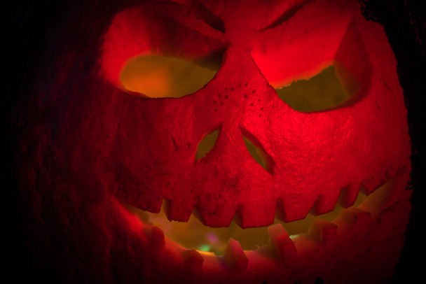 Смішний гарбуз на свято Хеллоуїна
 - Фото, зображення