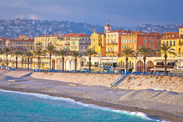 Ciudad de Niza Promenade des Anglais y vista al mar, Costa Azul, Alpes Departamento Marítimo de Francia - Foto, imagen