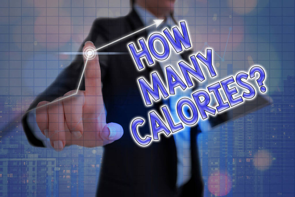 Kézírás szöveg Hány kalória kérdés. Koncepció jelentése kérdezi, hogy mennyi energiát nyerhet a testünk belőle Nyíl szimbólum megy felfelé jelölő pontokat mutató jelentős teljesítmény. - Fotó, kép