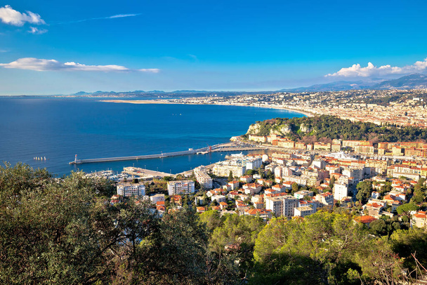 City of Nice vízparti panoráma, Francia riviéra, Alpes Maritimes megye Franciaország - Fotó, kép