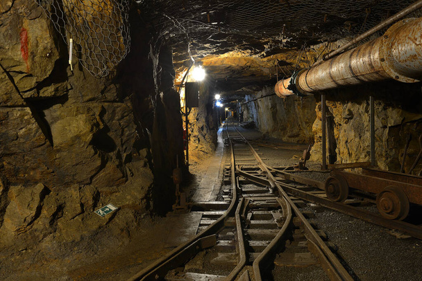 Jachymov - Mijnhulp nummer 1 - mijnmuseum, een herinnering aan zilver- en uraniumwinning in Ertsgebergte / Ertsgebergte, Bohemen, Tsjechië. Het is Mijngebied van UNESCO Werelderfgoed - Foto, afbeelding