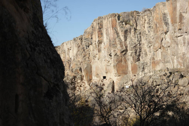 Каньйон в долині Іглара (Каппадокія, Туреччина). - Фото, зображення